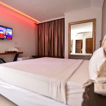 Fantasy Resort Nakhon Szavan Kültér fotó