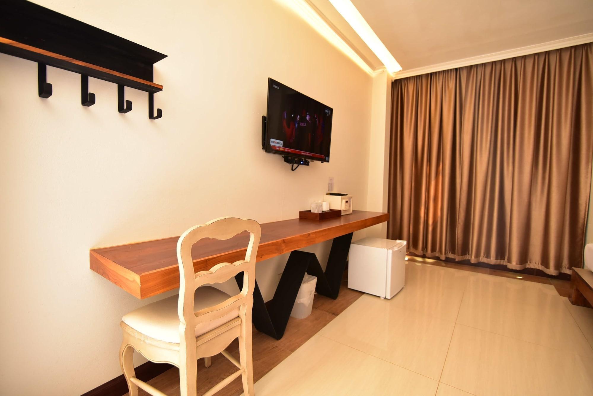 Fantasy Resort Nakhon Szavan Kültér fotó